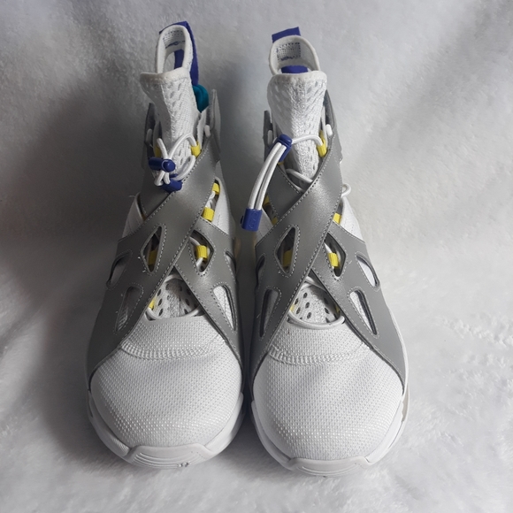 Nike Air Jordan Latitude 720 - Picture 4 of 6